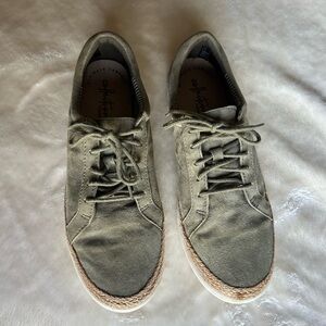Clarks Olive Green Sneakers size 7